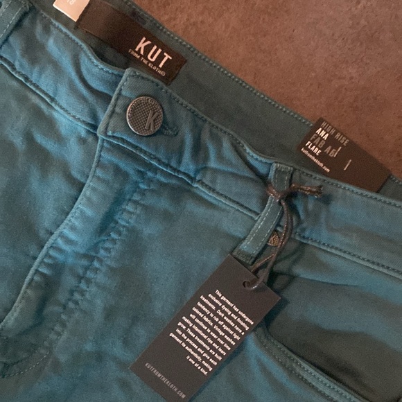 Kut From The Kloth High Rise Ana Fab AB Green Flare Size 18 - Picture 3 of 5